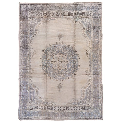 Medallion Antique Oushak Rug No. 10080