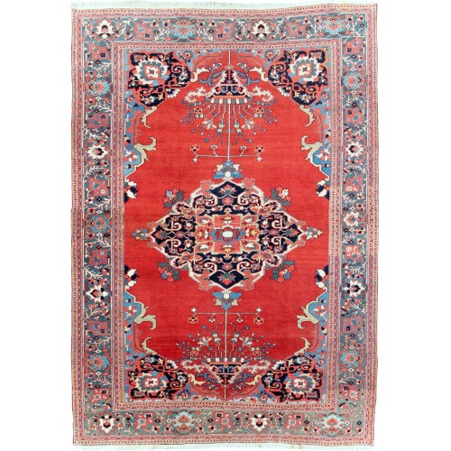 19th Century Antique Serapi Rug No. 10560