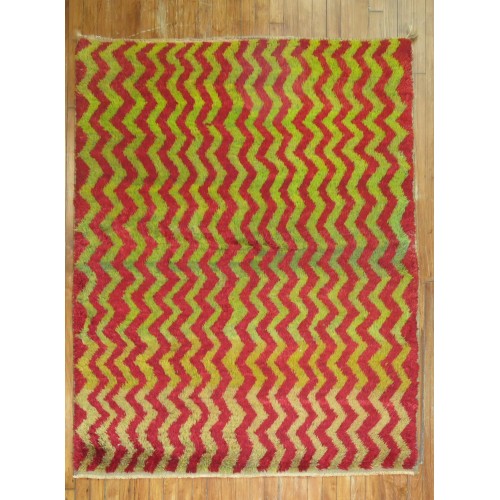 Green Red Tulu Shag Rug No. 30879