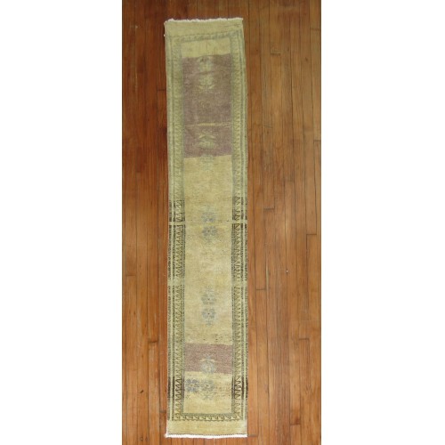 Narrow Turkish runner No. 31001