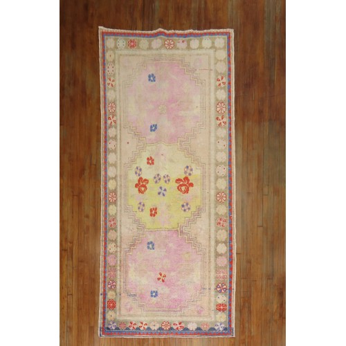 Bubble Gum Pink Vintage Turkish Rug No. 31207