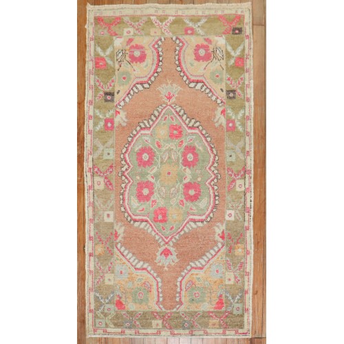 Colorful Vintage Turkish Rug No. 31845