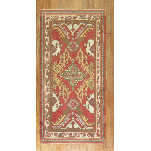 Red Crab Design Antique Oushak Rug No. 6605