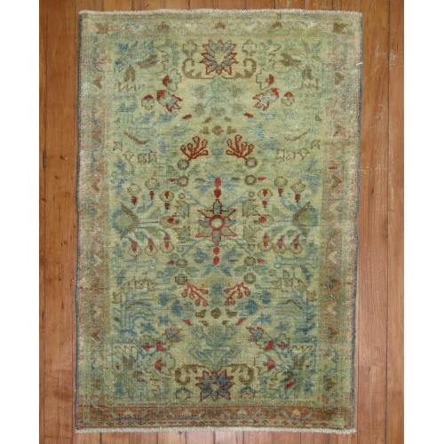 Antique Sarouk Rug No. 8777