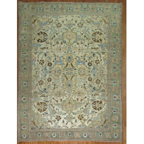 Decorative Persian Tabriz Rug No. 8852