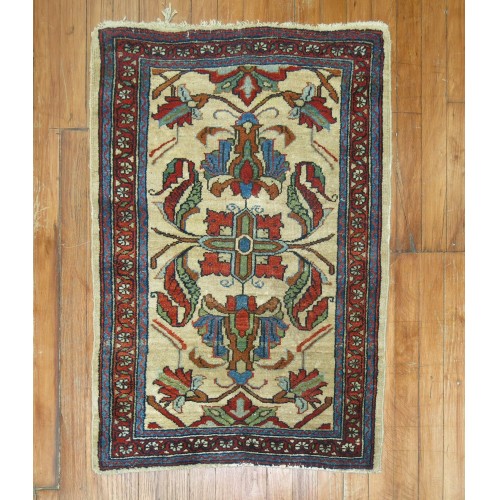 Fine Persian Hamedan Rug No. 9336