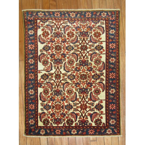 Antique Fereghan Rug No. 9805