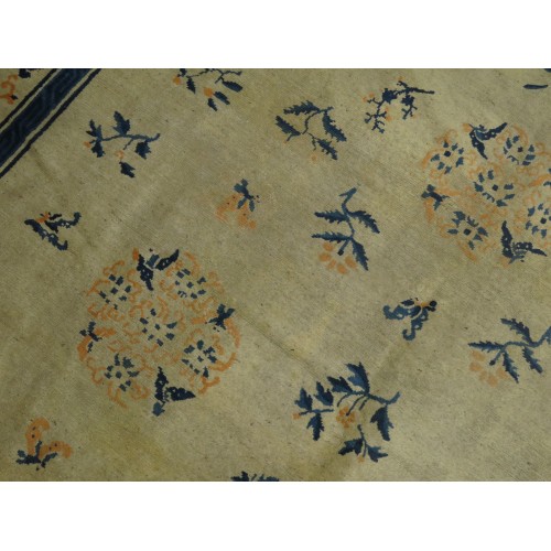 Chinese Rug with Pops Of Orange No. j1382