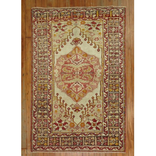 Ivory Field Turkish Sivas Scatter Rug No. j1618