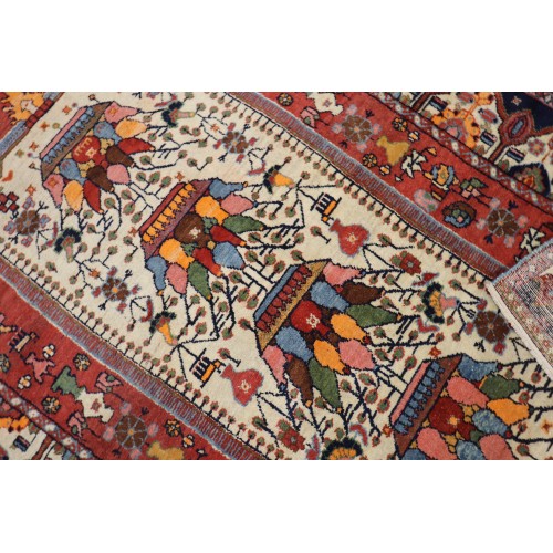 Persian Bakhtiari Rug No. j2032