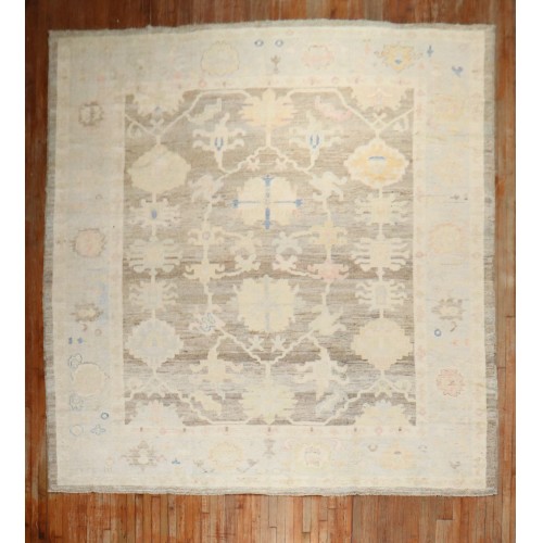 Old World Inspired Gray Oushak Rug No. j3543