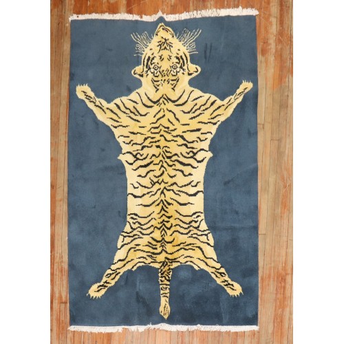 Vintage Inspired Tiger Flayed Rug No. j3892