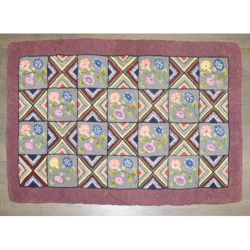 Floral American Hooked Rug No. j5355