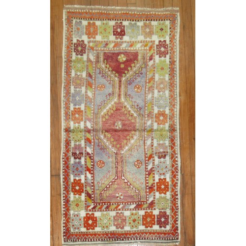 Antique Anatolian Rug No. r4588