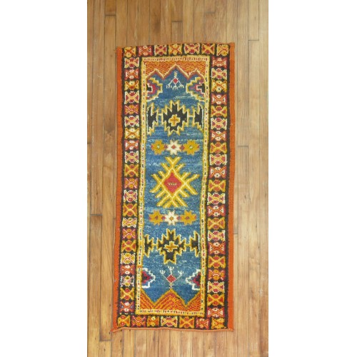 VIntage Moroccan Rug No. r4695