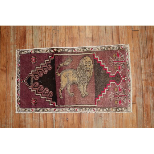 Lion Mini Turkish Rug No. r5255