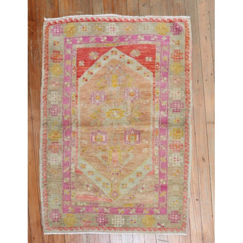 Vibrant Turkish Anatolian Rug No. r5277