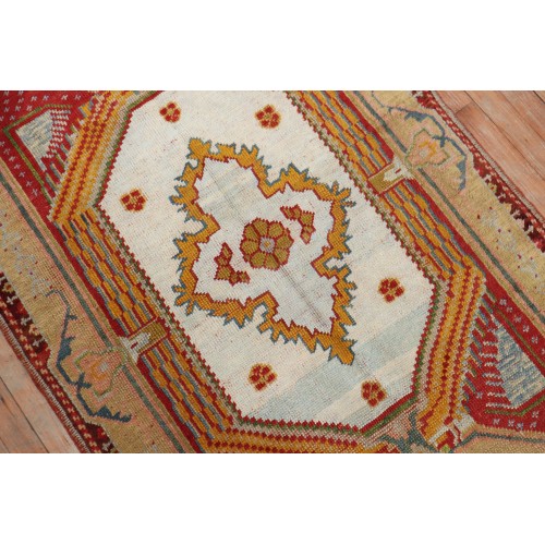 Colorful Turkish Ghiordes Rug No. r5478