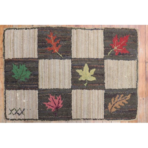 Mini American Hooked Rug No. r5525