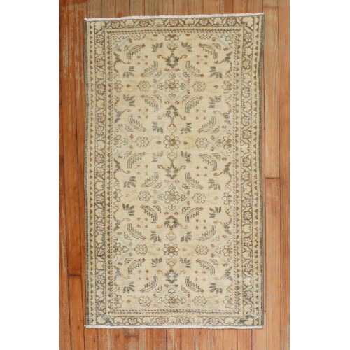 Persian Lilihan Scatter Rug No. r5745