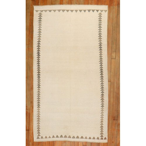 Minimalist Turkish Kilim No. r5881