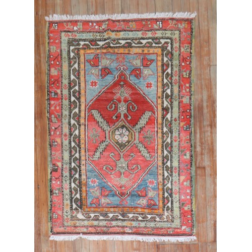 Antique Anatolian Rug  No. r5904