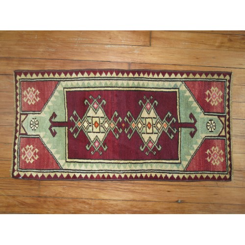 Antique Anatolian Rug No. y1323